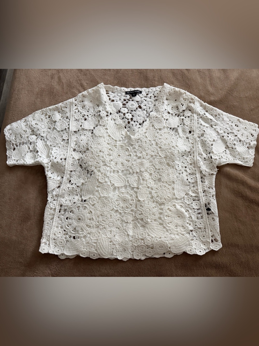 Boston Proper White Crochet Floral V-Neck Tunic